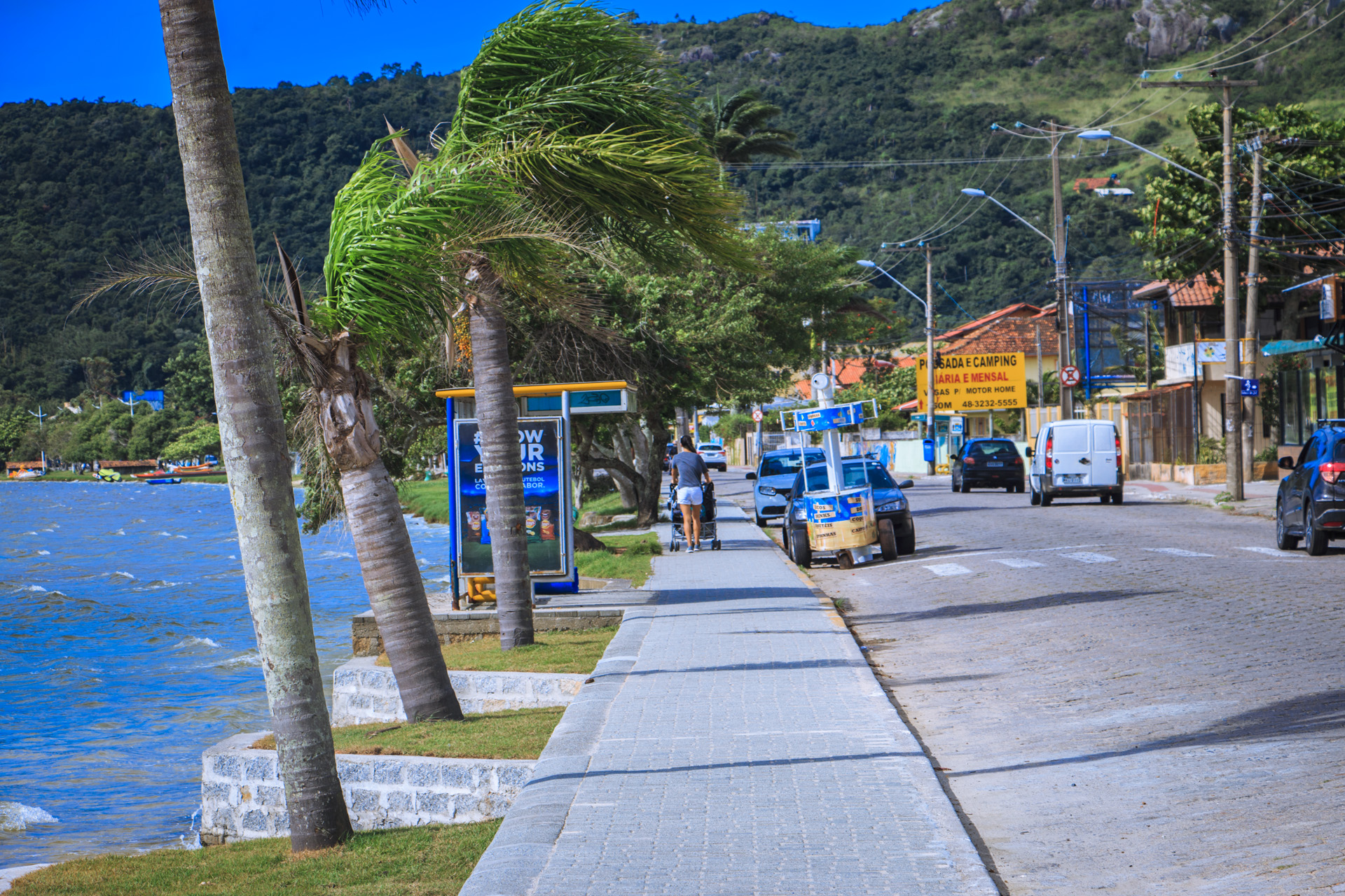 LIVE – WORK – TRAVEL